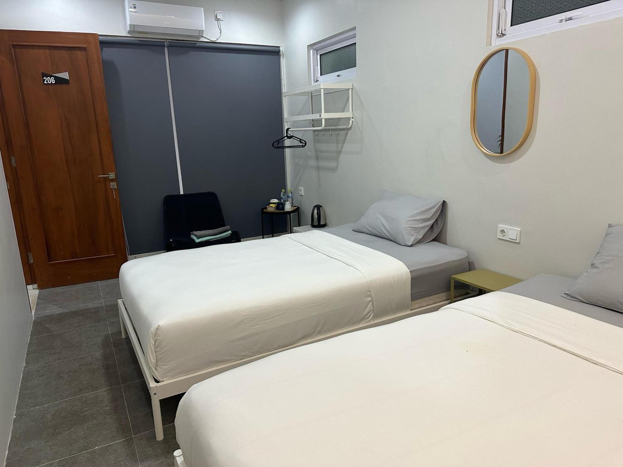 Cendhani Raras Gallery Kejayan Ngoại thất bức ảnh